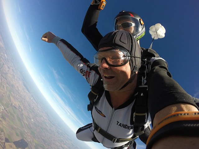 You are currently viewing Sauter en parachute : une activite qui connait un succes grandissant !